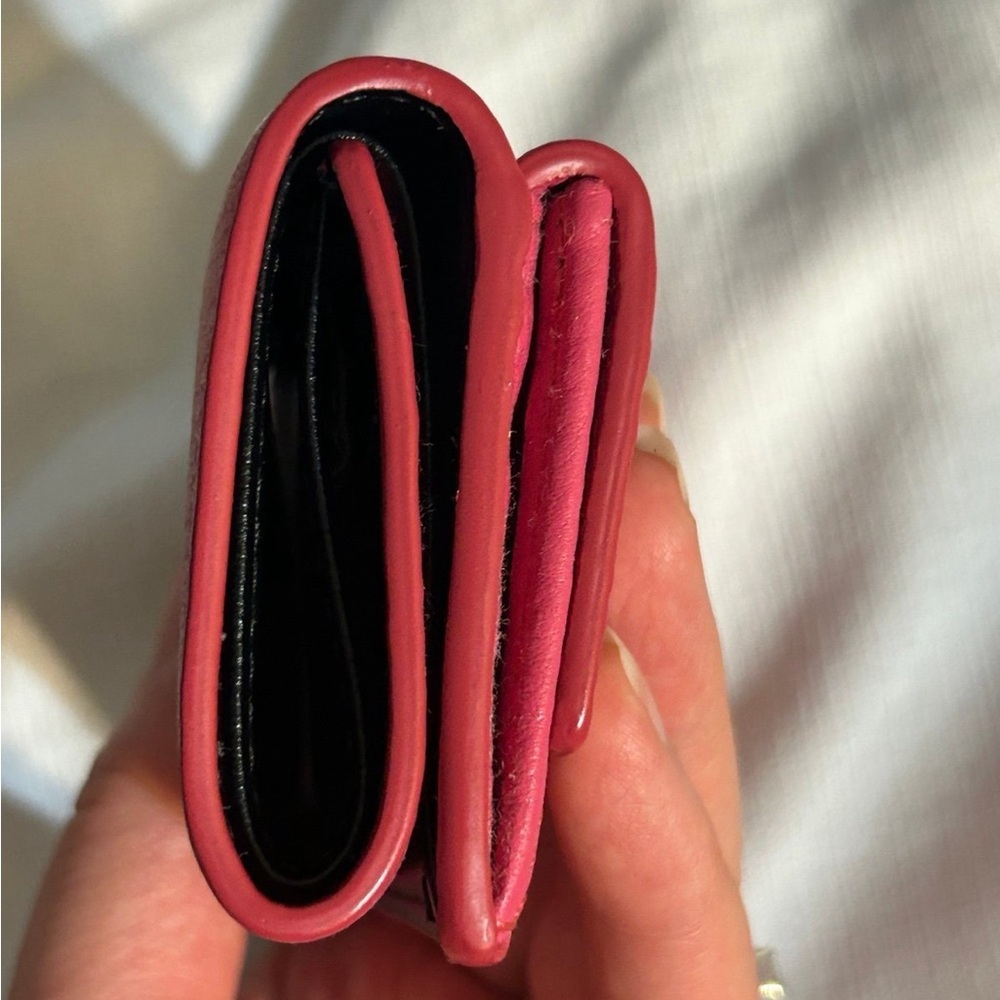 Marc Jacob’s pink leather mini compact wallet - Picture 8 of 13